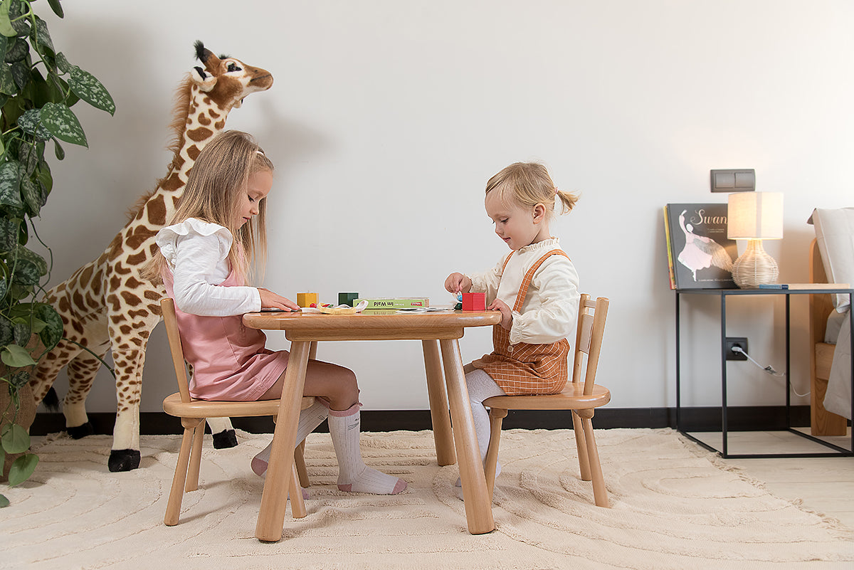 Linden Furniture Set