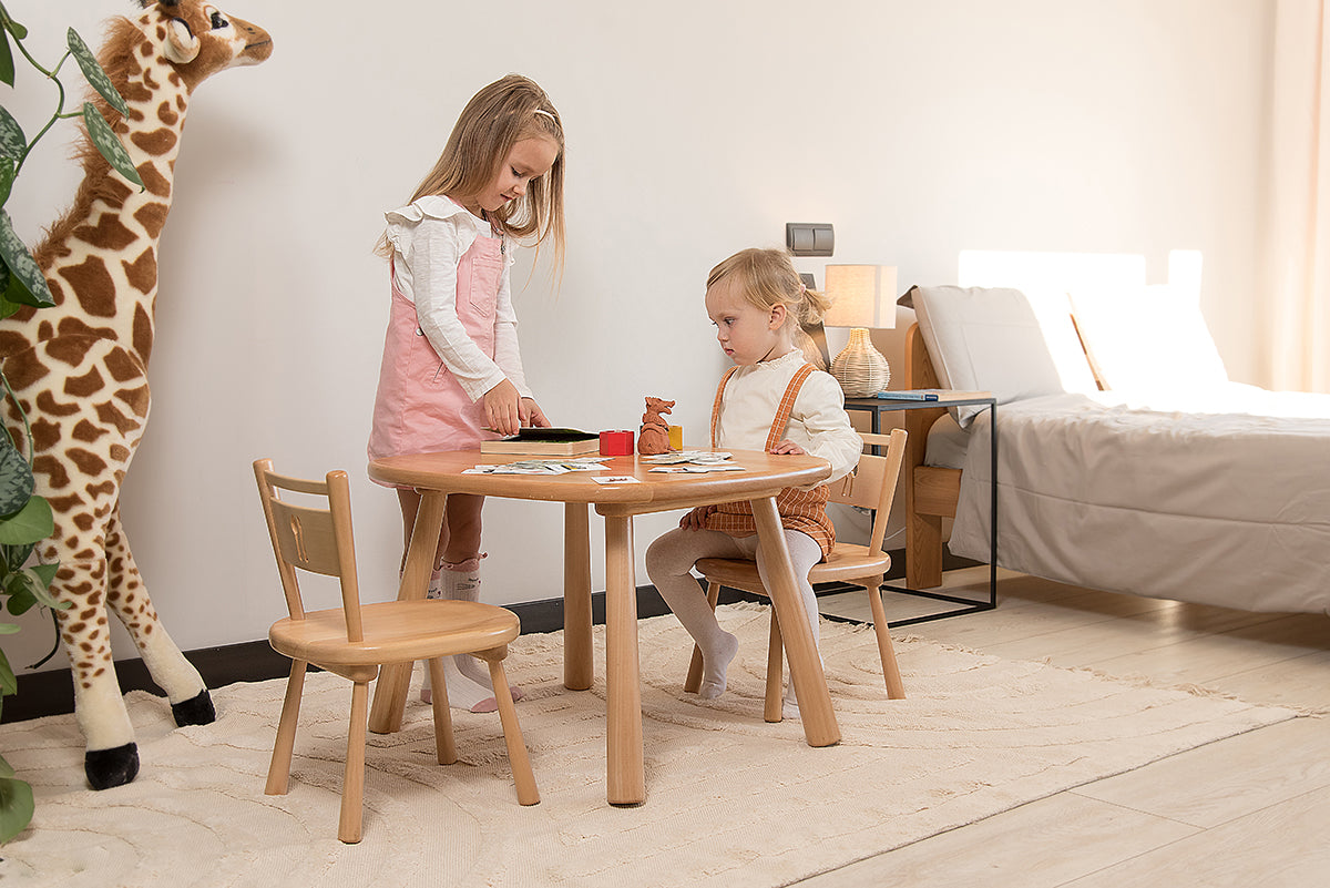 Linden Furniture Set